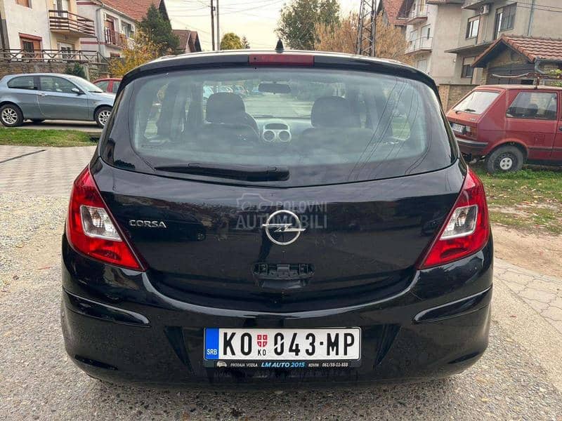 Opel Corsa D 1.2 tng 93 000 k m