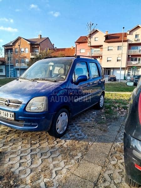 Opel Agila 1.0