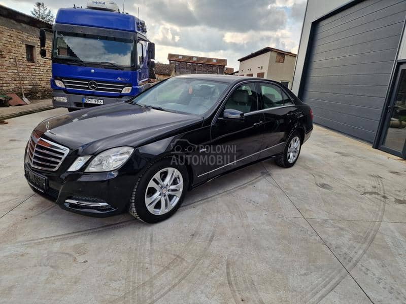 Mercedes Benz E 220 CDI Avantgarde