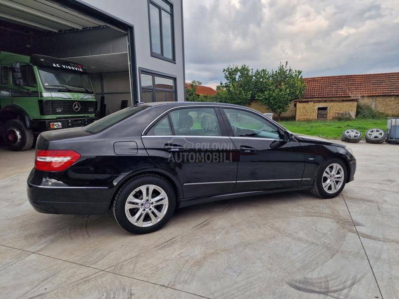 Mercedes Benz E 220 CDI Avantgarde