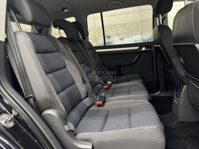 Volkswagen Touran 1.2 TSI STYLE/7 SED