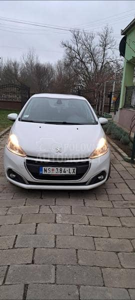 Peugeot 208 hdi blu