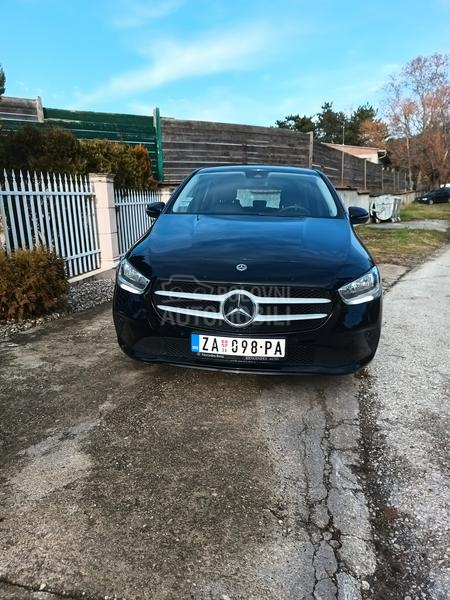 Mercedes Benz B 200 