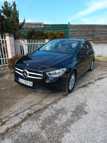 Mercedes Benz B 200 