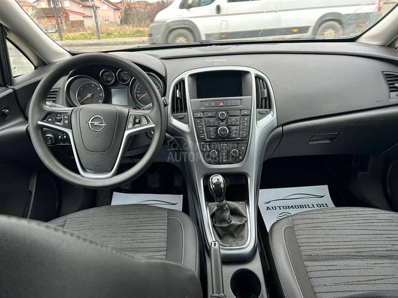 Opel Astra J 1.6 TDCI