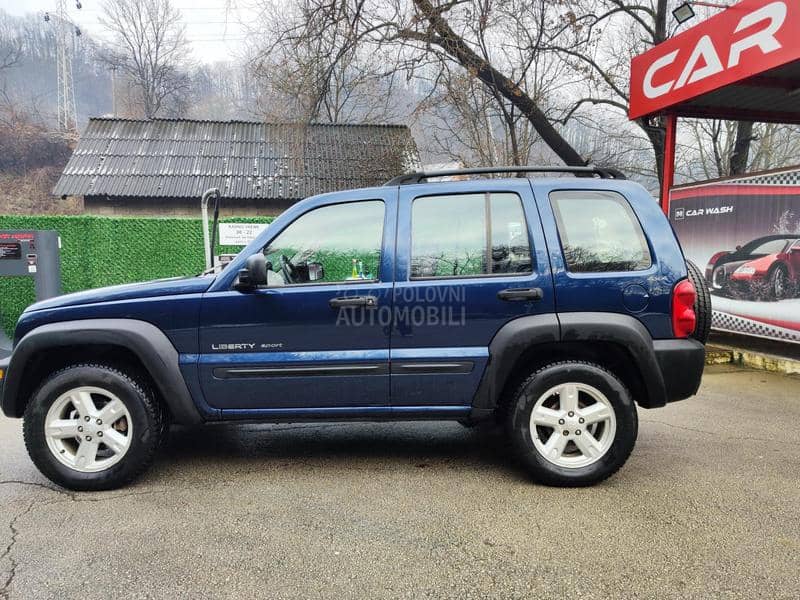 Jeep Liberty 3.7 L