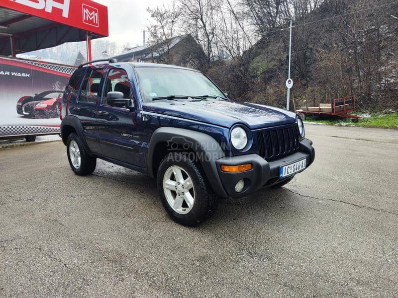 Jeep Liberty 3.7 L