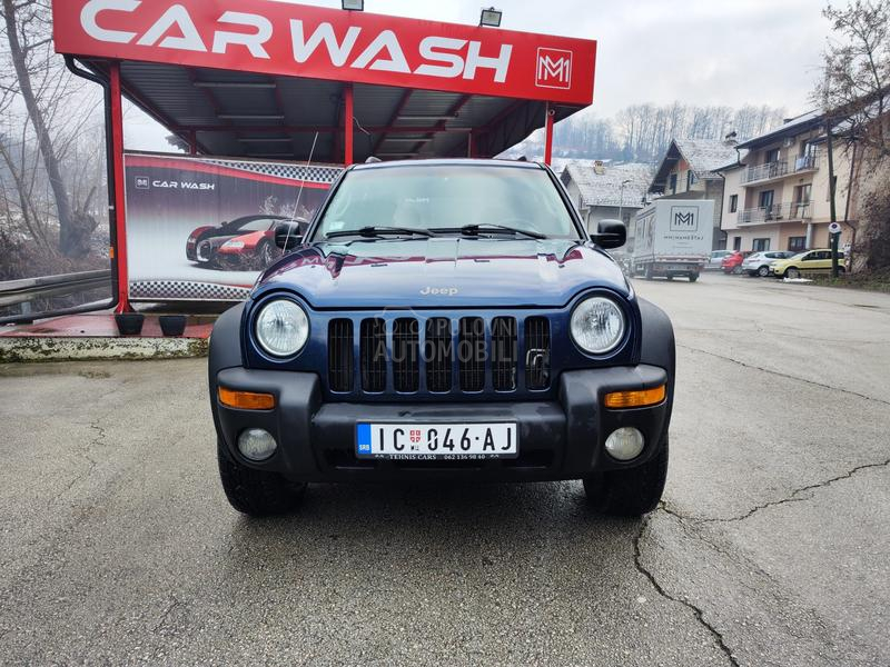 Jeep Liberty 3.7 L