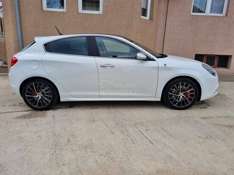 Alfa Romeo Giulietta QV