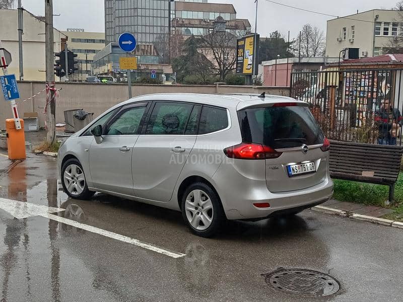 Opel Zafira tourer