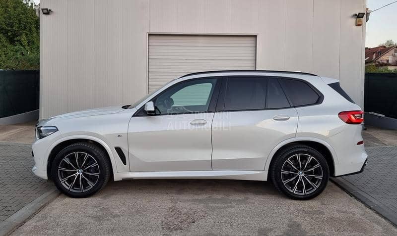 BMW X5 3.0D M 7 sed