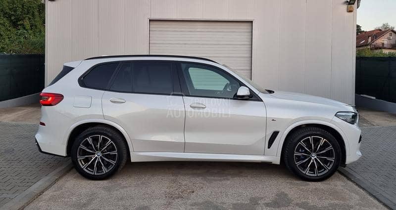 BMW X5 3.0D M 7 sed