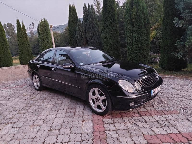 Mercedes Benz E 320 