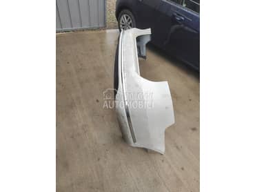 branik za Volkswagen Passat B7 od 2010. do 2014. god.