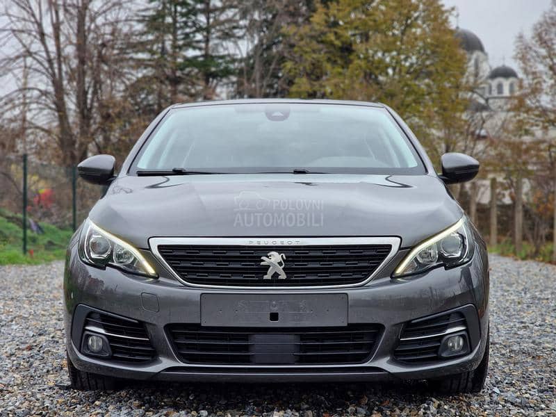 Peugeot 308 1.5BlueHDI panoram a