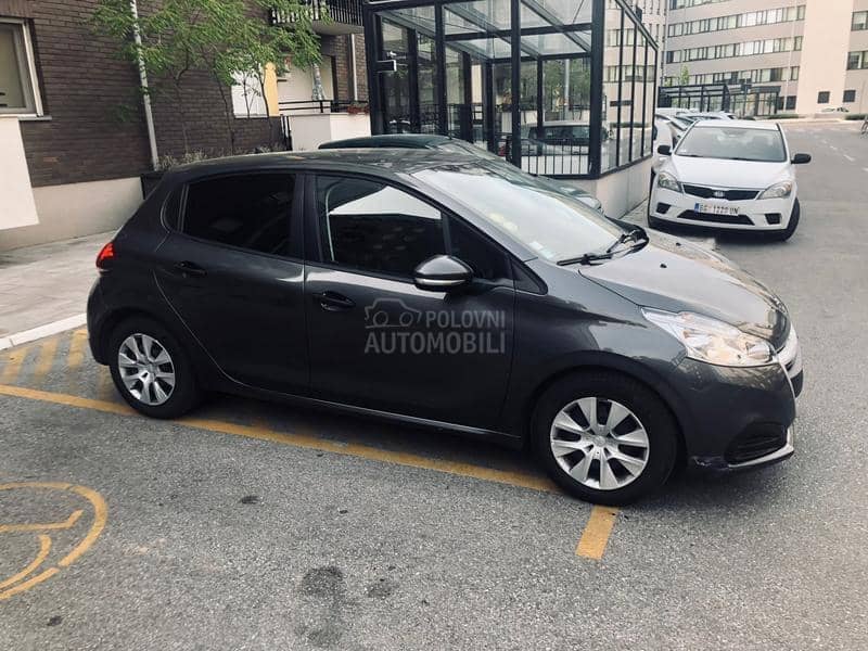 Peugeot 208 1.5HDI