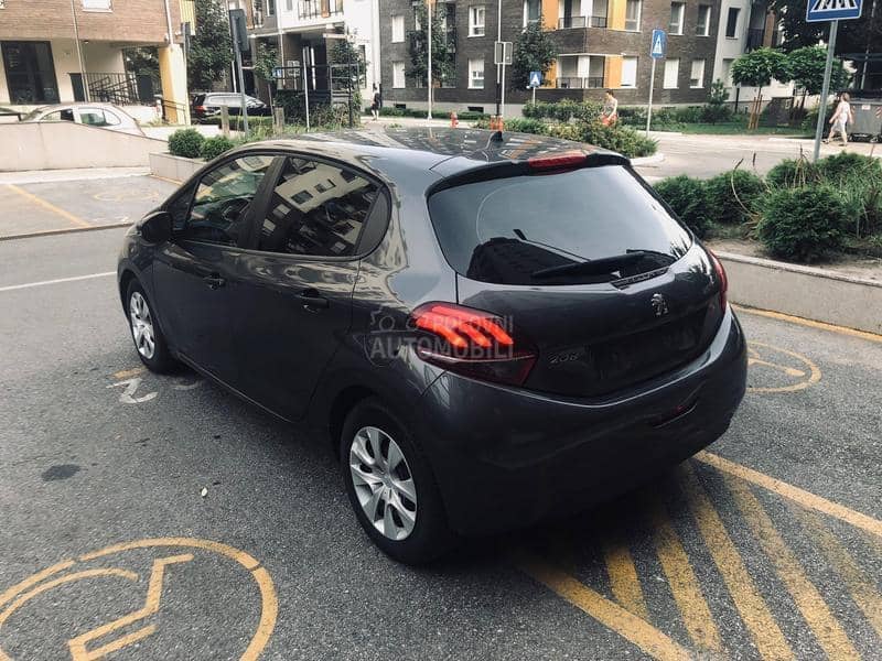 Peugeot 208 1.5HDI