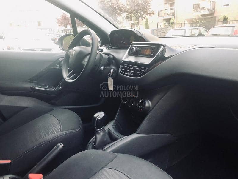 Peugeot 208 1.5HDI