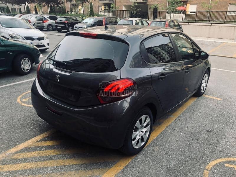 Peugeot 208 1.5HDI