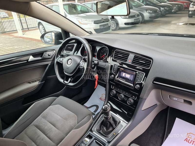 Volkswagen Golf 7 1.4 TSI HIGHLINE