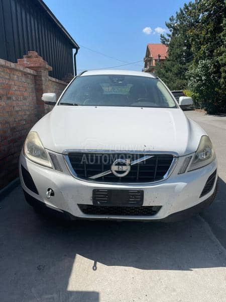 Volvo XC60 D3 2012. god. -  kompletan auto u delovima