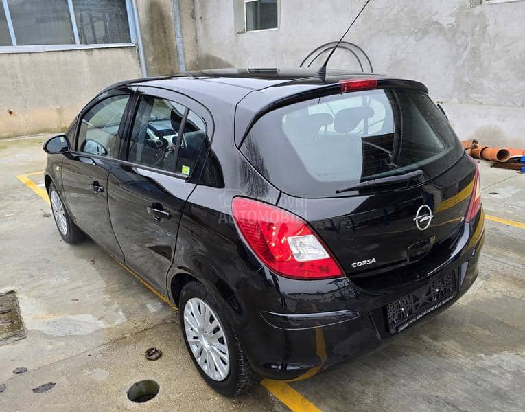 Opel Corsa D 1.4B Auto.Matik