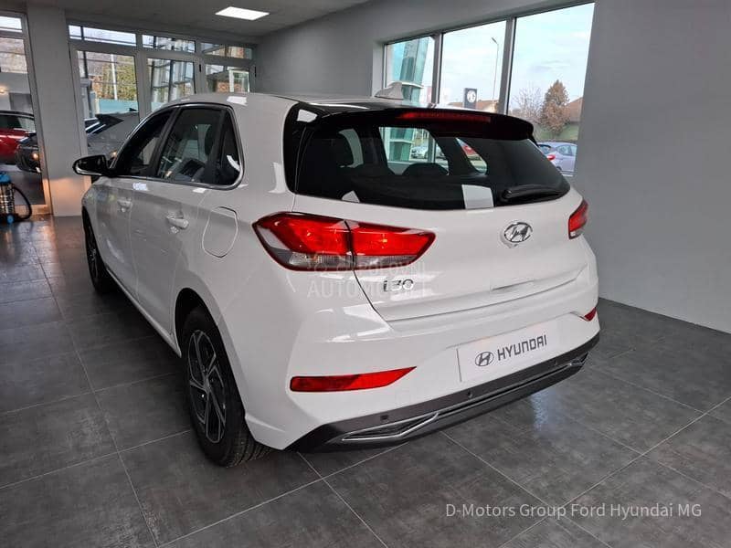 Hyundai i30 1.5MPI STYLE A