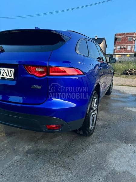 Jaguar F pace 