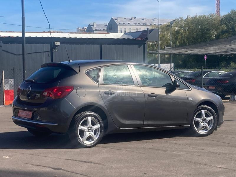 Opel Astra J 1.4 Turbo 88.000