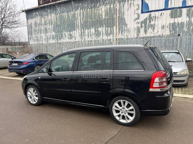 Opel Zafira 1.9 cdti cozmo