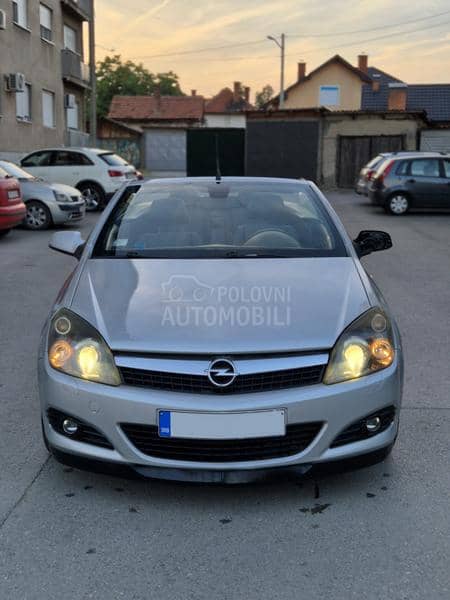 Opel Astra H COSMO