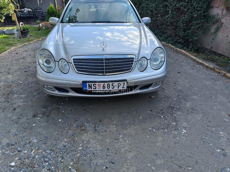 Mercedes Benz E 200 w211