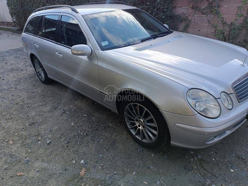 Mercedes Benz E 200 w211