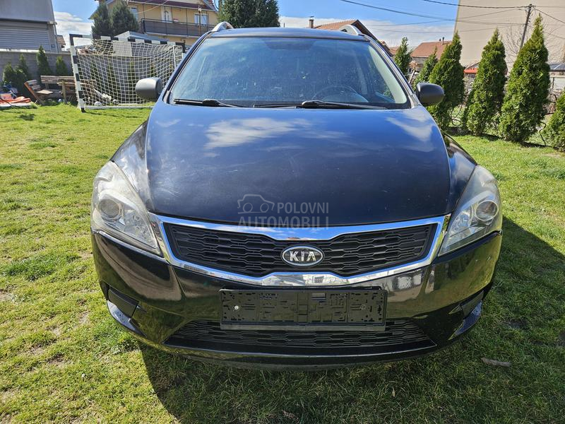 Kia cee`d sw 