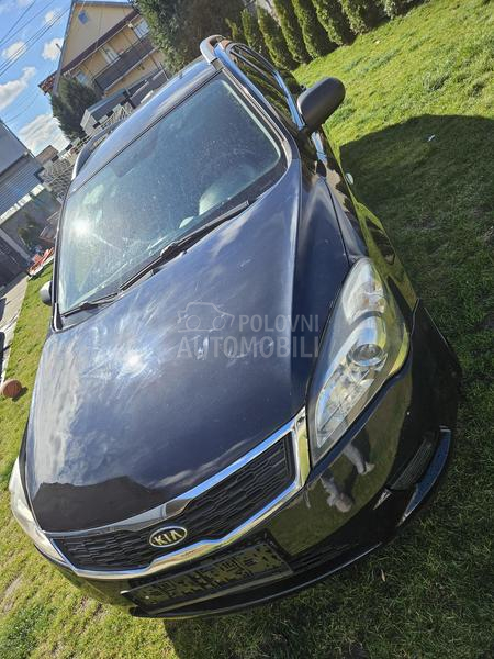 Kia cee`d sw 