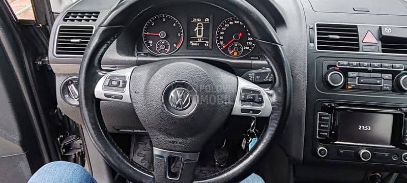 Volkswagen Touran 