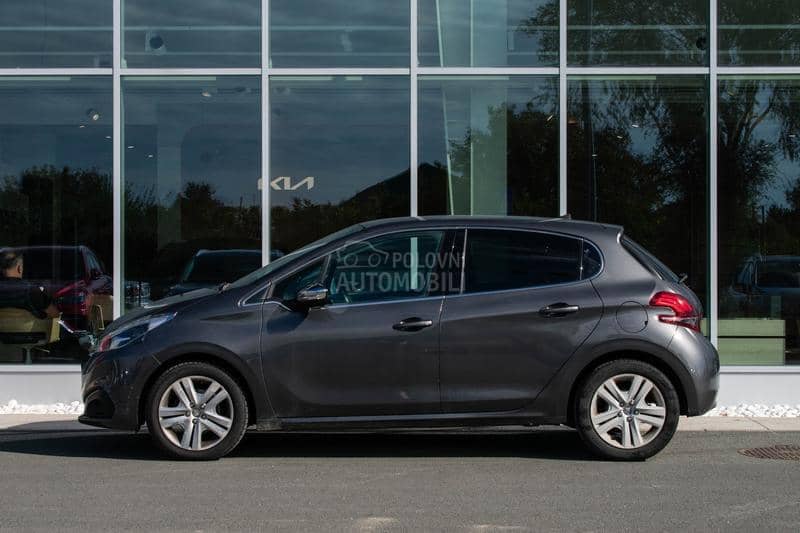 Peugeot 208 1.2 Allure B. M/T