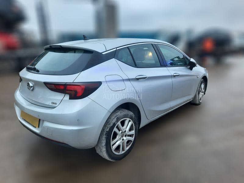 Opel Astra K B16DTH 2015. god. -  kompletan auto u delovima