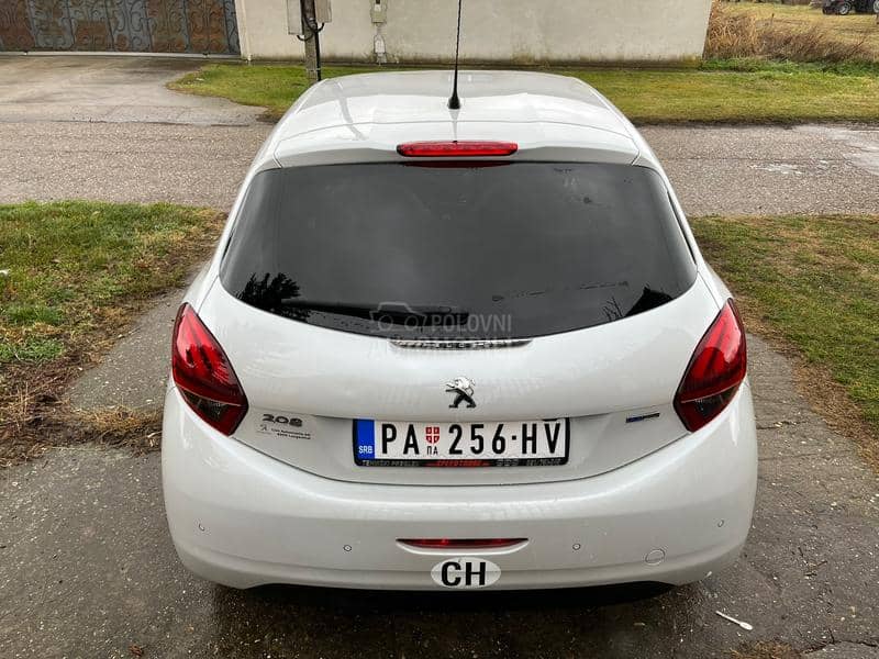 Peugeot 208 ALLURE/PERLA