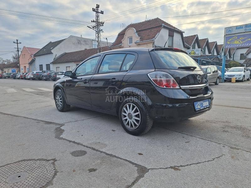 Opel Astra H 1.4