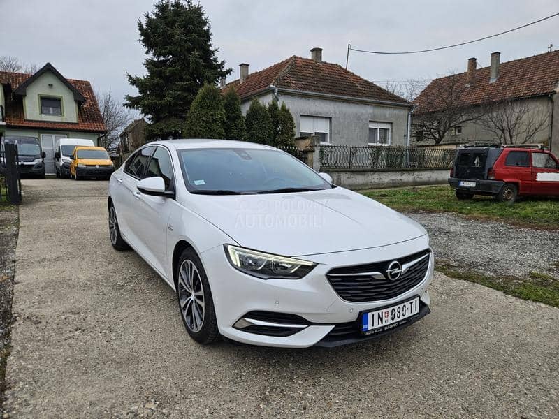 Opel Insignia 1.6 CDTI GRAND SPORT