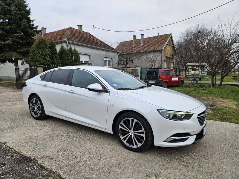 Opel Insignia 1.6 CDTI GRAND SPORT