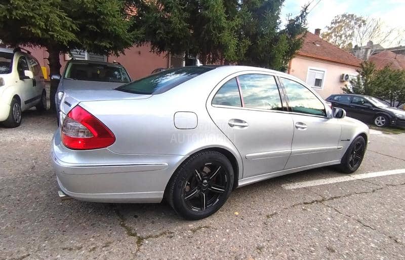Mercedes Benz E 200 COMPRESSOR