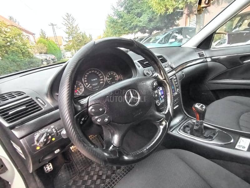 Mercedes Benz E 200 COMPRESSOR