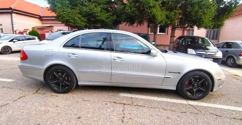 Mercedes Benz E 200 COMPRESSOR