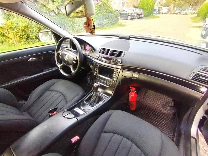 Mercedes Benz E 200 COMPRESSOR