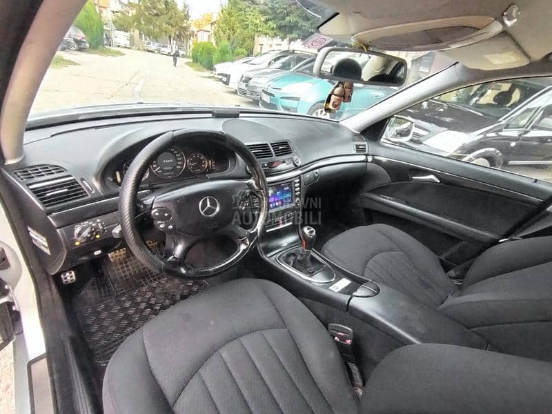 Mercedes Benz E 200 COMPRESSOR