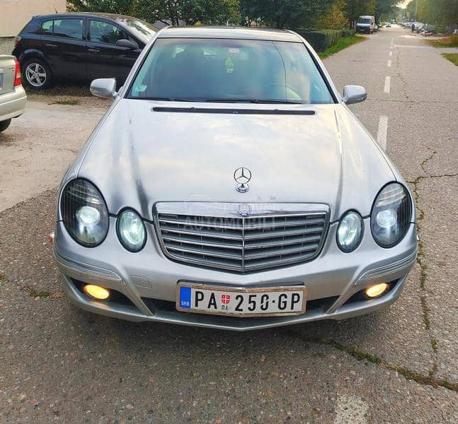 Mercedes Benz E 200 COMPRESSOR