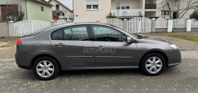 Renault Laguna 1.6 EVOLUTION