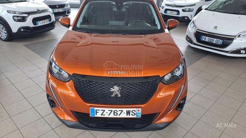 Peugeot 2008 1.5 BLU NAV LED USB